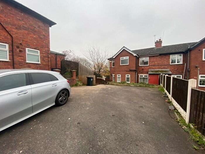 3 Bedroom House To Rent In Corbett Road, Brierley Hill, DY5