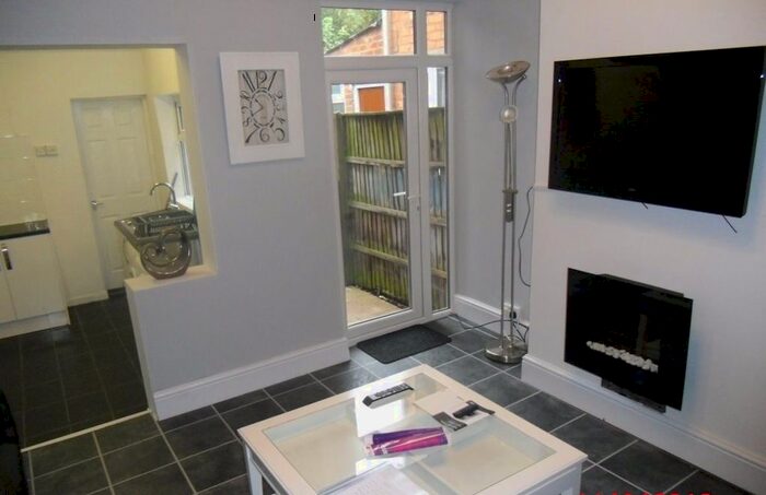 4 Bedroom Property To Rent In Dawlish Road, Selly Oak, Birmingham, B29