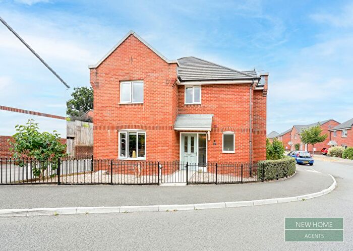 4 Bedroom Detached House For Sale In Gale Way Tiverton, EX16