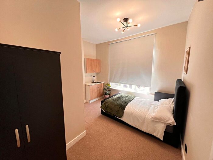 1 Bedroom Studio To Rent In St. James's Road, Croydon, CR0