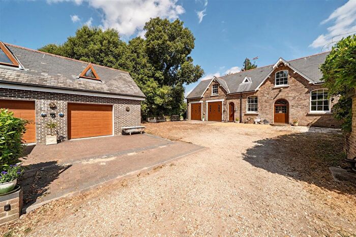 4 Bedroom Detached House For Sale In Stinsford, Dorchester, DT2