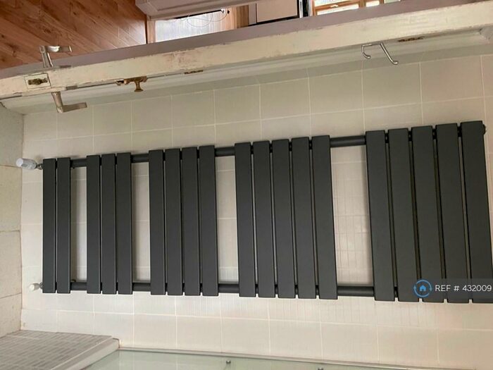 1 Bedroom Flat To Rent In Nelson Road, Gillingham, ME7