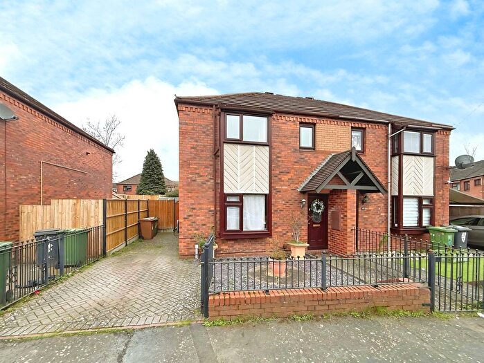 3 Bedroom Semi Detached House For Sale In Larkhill, Kidderminster, DY10