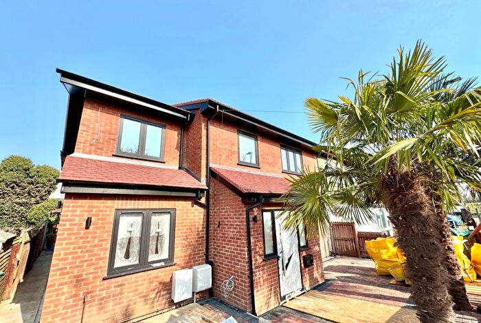 Studio To Rent In Wallcote Avenue, Wallcote Avenue, Brent Cross, London, NW2