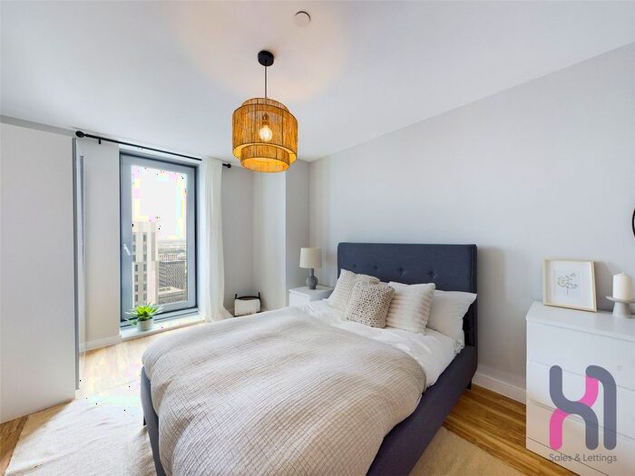 2 Bedroom Flat To Rent In Media City, Michigan Point Tower B, Michigan Avenue, Salford, M50