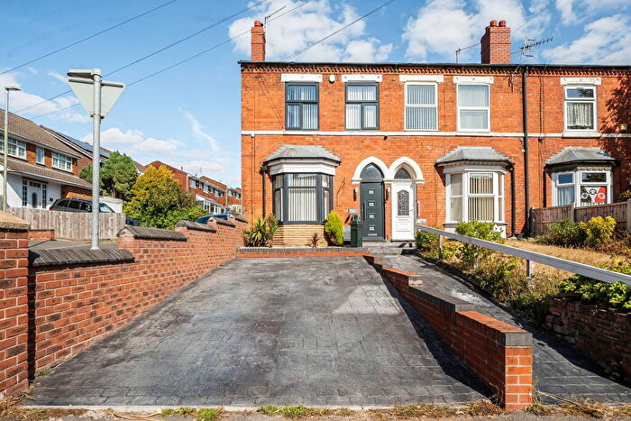 3 Bedroom End Of Terrace House For Sale In Dibdale Street, Dudley, DY1