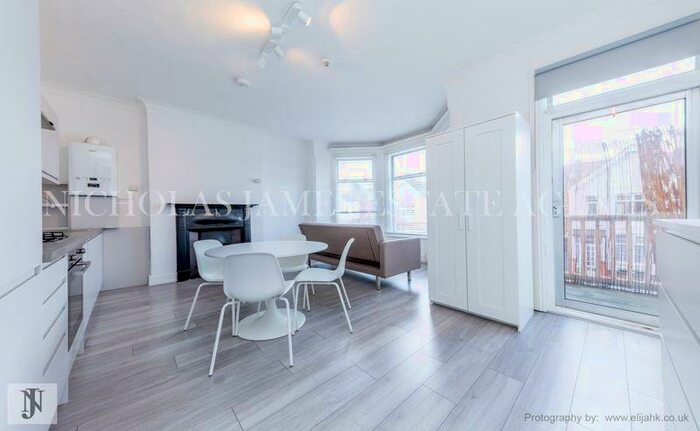 1 Bedroom Flat To Rent In Woodside Road, London, N22