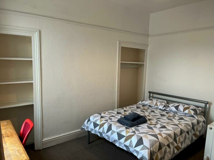 6 Bedroom House To Rent In Baring Street, Greenbank, Plymouth, PL4