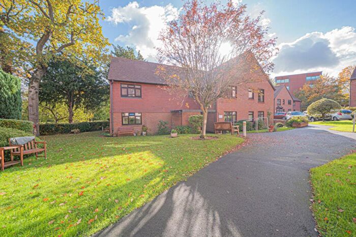 2 Bedroom Retirement Property For Sale In New Road, Guardian Court New Road, B91