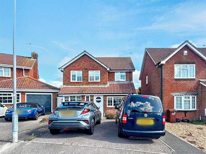 5 Bedroom Detached House For Sale In Piltdown Way, Eastbourne, BN23