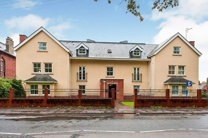 2 Bedroom Apartment To Rent In Alpine Court, Stratford Road, GL5