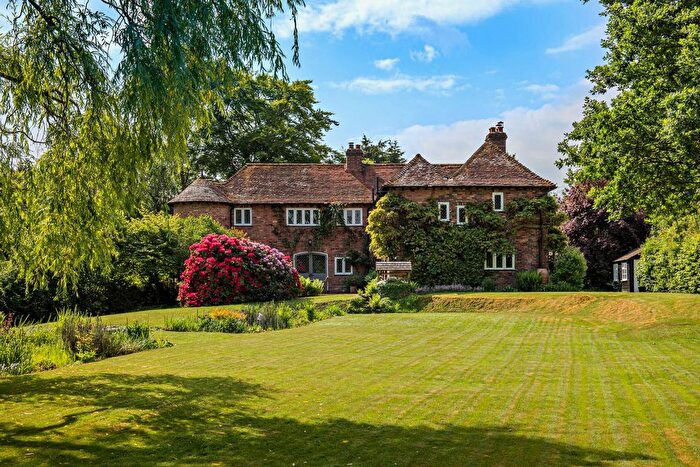 5 Bedroom Detached House For Sale In Billingshurst Road, Broadbridge Heath, Horsham, West Sussex, RH12