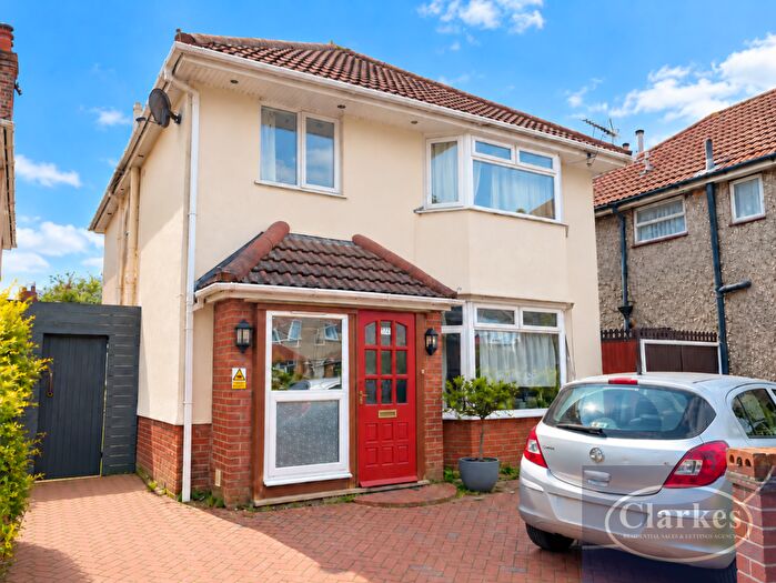 5 Bedroom Detached House To Rent In Victoria Park Road, Victoria Park, Winton, BH9