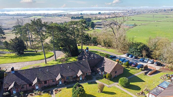 2 Bedroom Bungalow For Sale In Farmoor, Oxfordshire, OX2