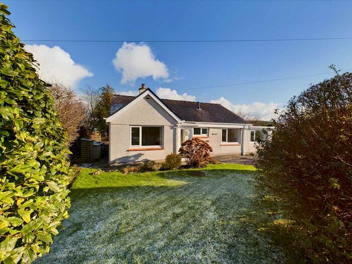 3 Bedroom Detached Bungalow For Sale In Gwel Y Don Estate, Pentraeth, LL75