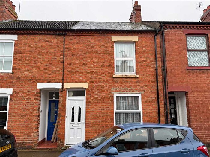 3 Bedroom Terraced House For Sale In Queen Anne Street, New Bradwell, Milton Keynes, MK13