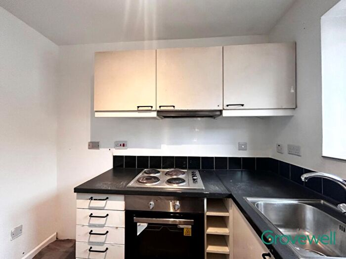 1 Bedroom Flat To Rent In Kendal Court, New Lane, Eccles, Manchester, M30