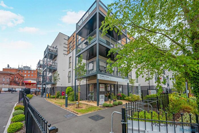 1 Bedroom Apartment For Sale In Holland Road, Sutton Coldfield, B72