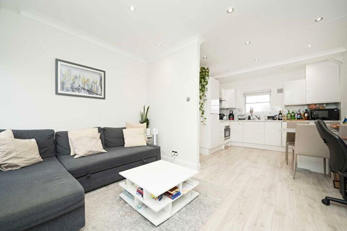 1 Bedroom Flat To Rent In Gray's Inn Road, Bloomsbury, WC1X