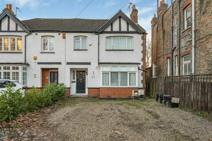 Studio To Rent In Cecil Road, Enfield, EN2