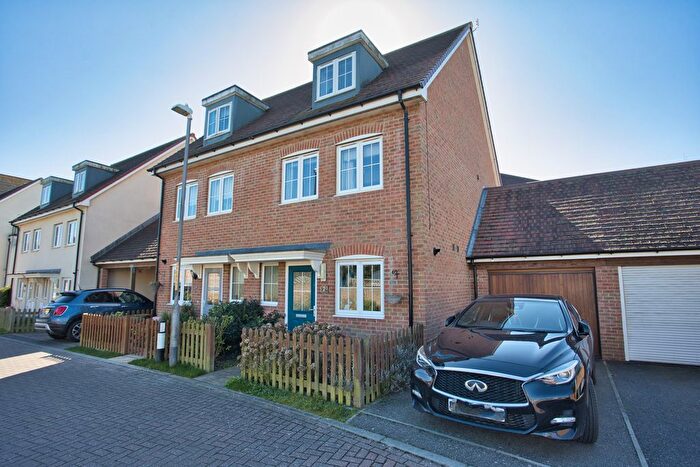 3 Bedroom Semi-Detached House For Sale In Colmanton Grove, Deal, CT14