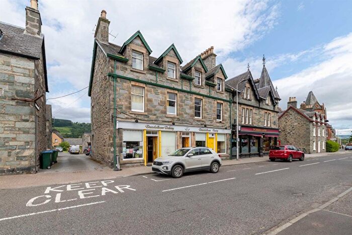 4 Bedroom Maisonette For Sale In Dunkeld Street, Aberfeldy, PH15