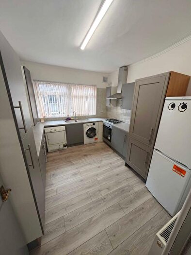 5 Bedroom Terraced House To Rent In Raven Road, Leeds, LS6