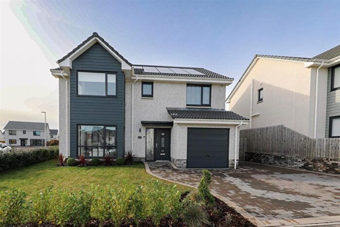4 Bedroom Detached House For Sale In White Dyke Crescent, Glenrothes, KY7