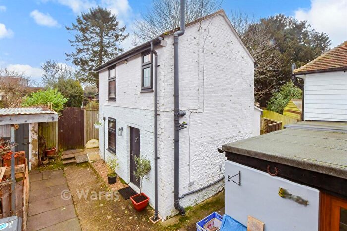 1 Bedroom Cottage For Sale In The Street, Eythorne, Dover, Kent, CT15