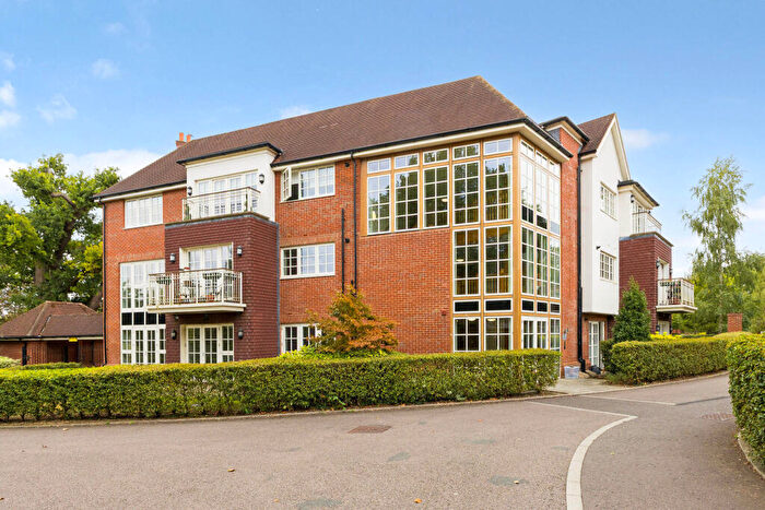 2 Bedroom Flat For Sale In Brayfield Lane, Chalfont St. Giles, HP8