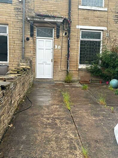 1 Bedroom Terraced House To Rent In Jarratt Street, Bradford, West Yorkshire, BD8