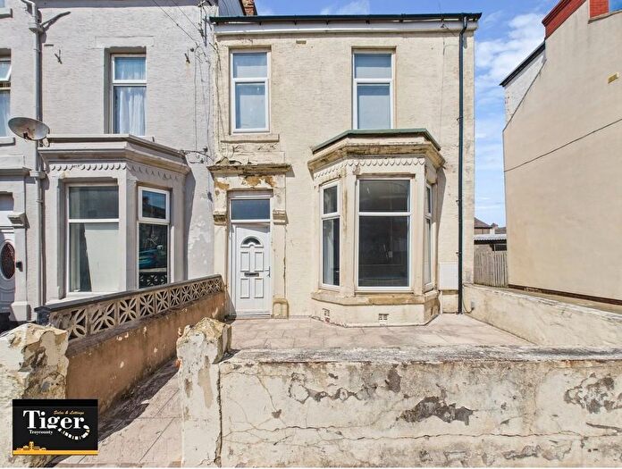4 Bedroom Block Of Flats For Sale In Shaw Road, Blackpool, FY1