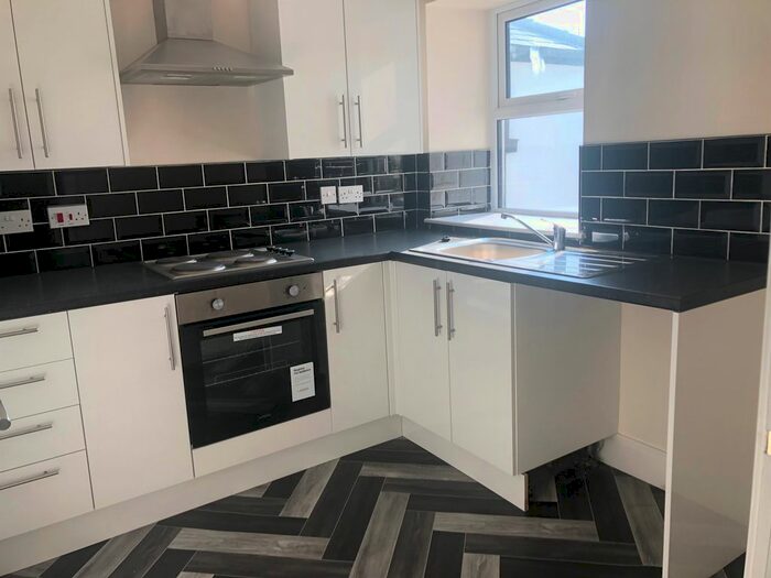 2 Bedroom Flat To Rent In Springfield Road, Blackpool, FY1