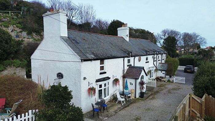 7 Bedroom Property For Sale In Tan Y Bryn Road, Rhos On Sea, LL28