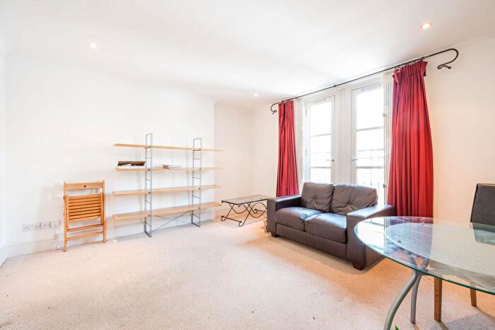 1 Bedroom Flat To Rent In Gunthorpe Street, , Aldgate, London, E1