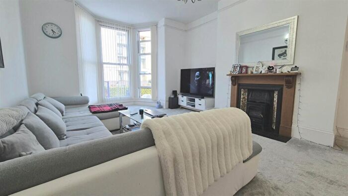 2 Bedroom Apartment To Rent In Clarendon Road, Southsea, PO4