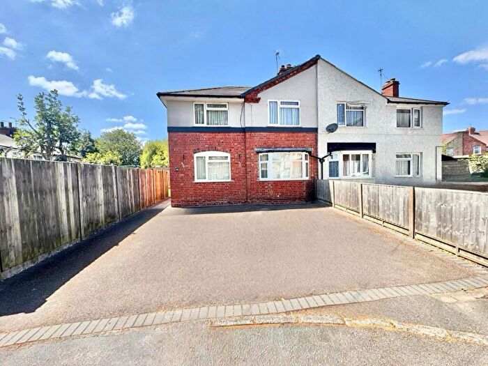 3 Bedroom Semi Detached House For Sale In Whitehouse Crescent, Nuneaton, CV10