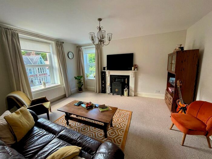 2 Bedroom Flat To Rent In Broad Park Avenue, Ilfracombe, EX34