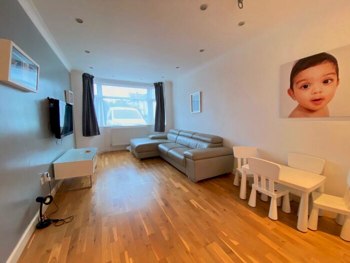 3 Bedroom House To Rent In Hobbs Hill Road, Hemel Hempstead, HP3