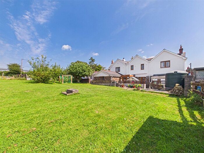 6 Bedroom Cottage For Sale In Chilsworthy, Holsworthy, Devon, EX22