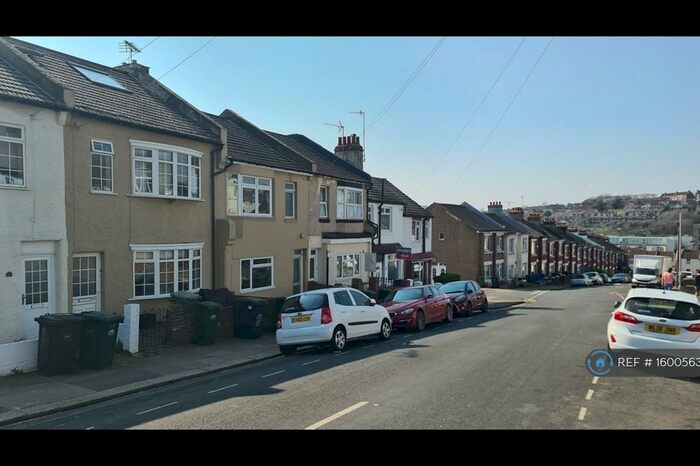 6 Bedroom Terraced House To Rent In Milner Road, Brighton, BN2