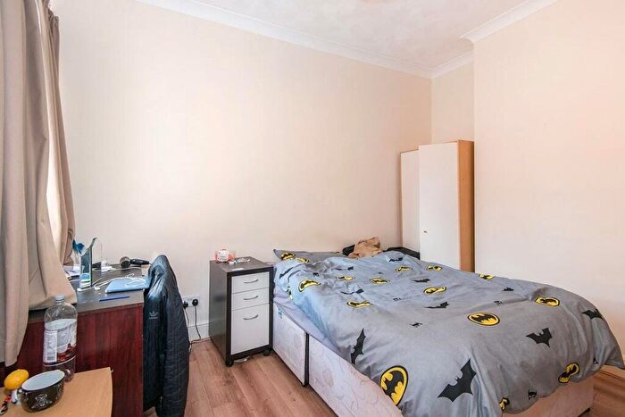 5 Bedroom House To Rent In Hudson Road, Southsea, Hampshire, PO5