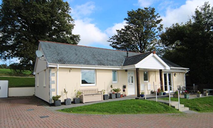 2 Bedroom Bungalow For Sale In St Anns Chapel, Gunnislake, PL18