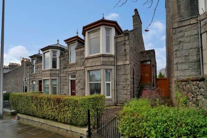 2 Bedroom Flat To Rent In Clifton Road, Aberdeen, AB24