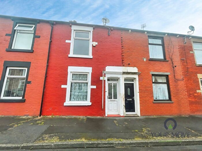 3 Bedroom Terraced House To Rent In Powell Street, Darwen, Lancashire, BB3