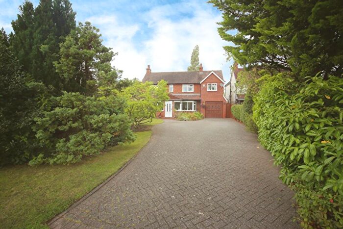 4 Bedroom Detached House For Sale In Old Waste Lane, Balsall Common, Coventry, CV7