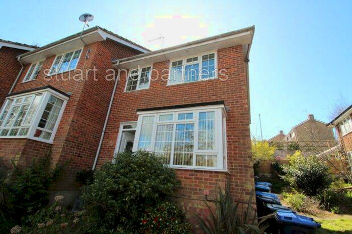 3 Bedroom End Of Terrace House To Rent In Woodridge Close, Haywards Heath, RH16