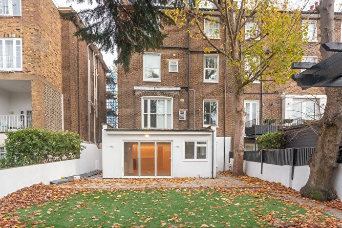 3 Bedroom Flat For Sale In Marlborough Hill, St Johns Wood, London, NW8