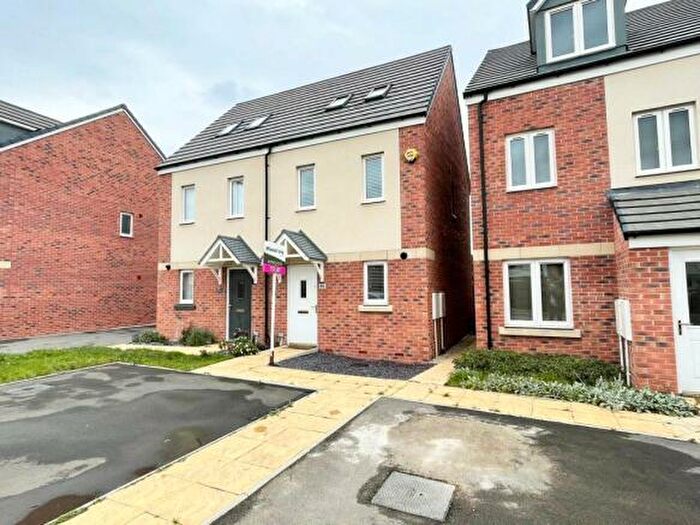 3 Bedroom Detached House To Rent In Homington Avenue, Coate, Swindon, SN3