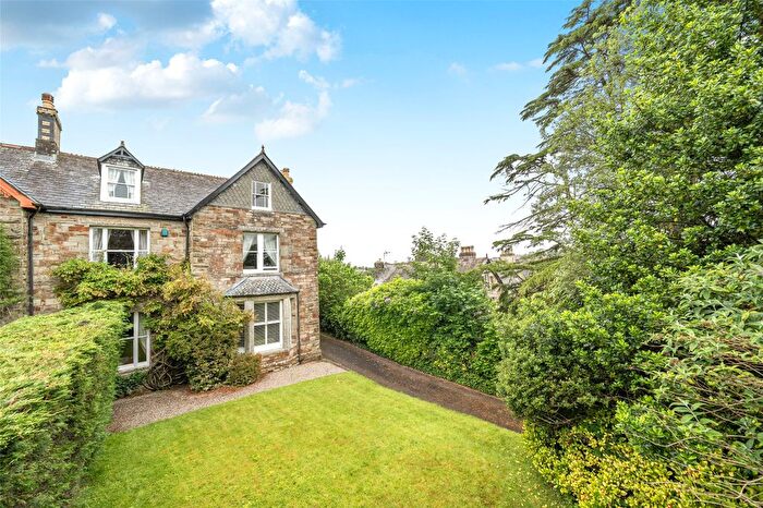 6 Bedroom Semi-Detached House For Sale In St. Nicholas Street, Bodmin, Cornwall, PL31